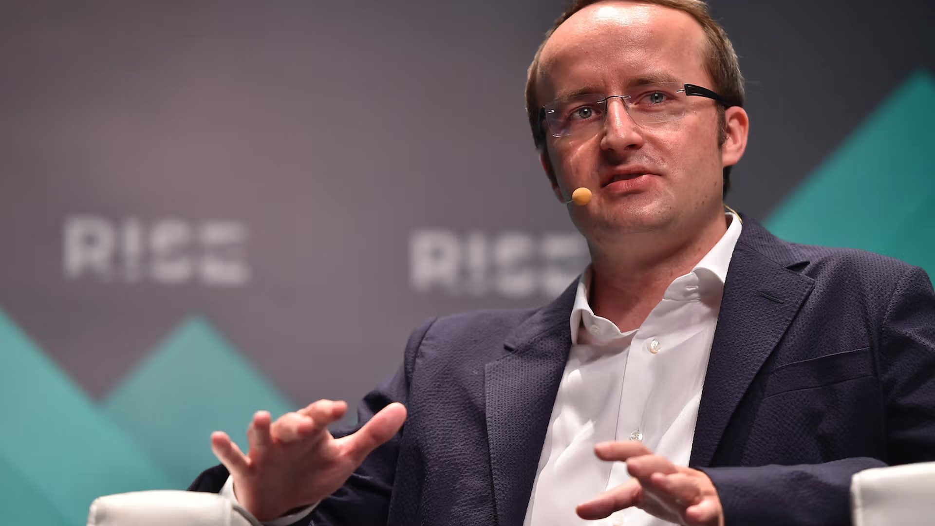 cryptocom now offers tokenized stock derivatives as crypto markets move into stocks SNSTNSKW